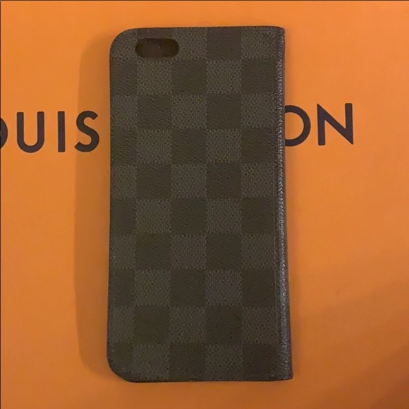Louis Vuitton Damier Graphite iPhone 8 Plu… - Picture 6 of 12